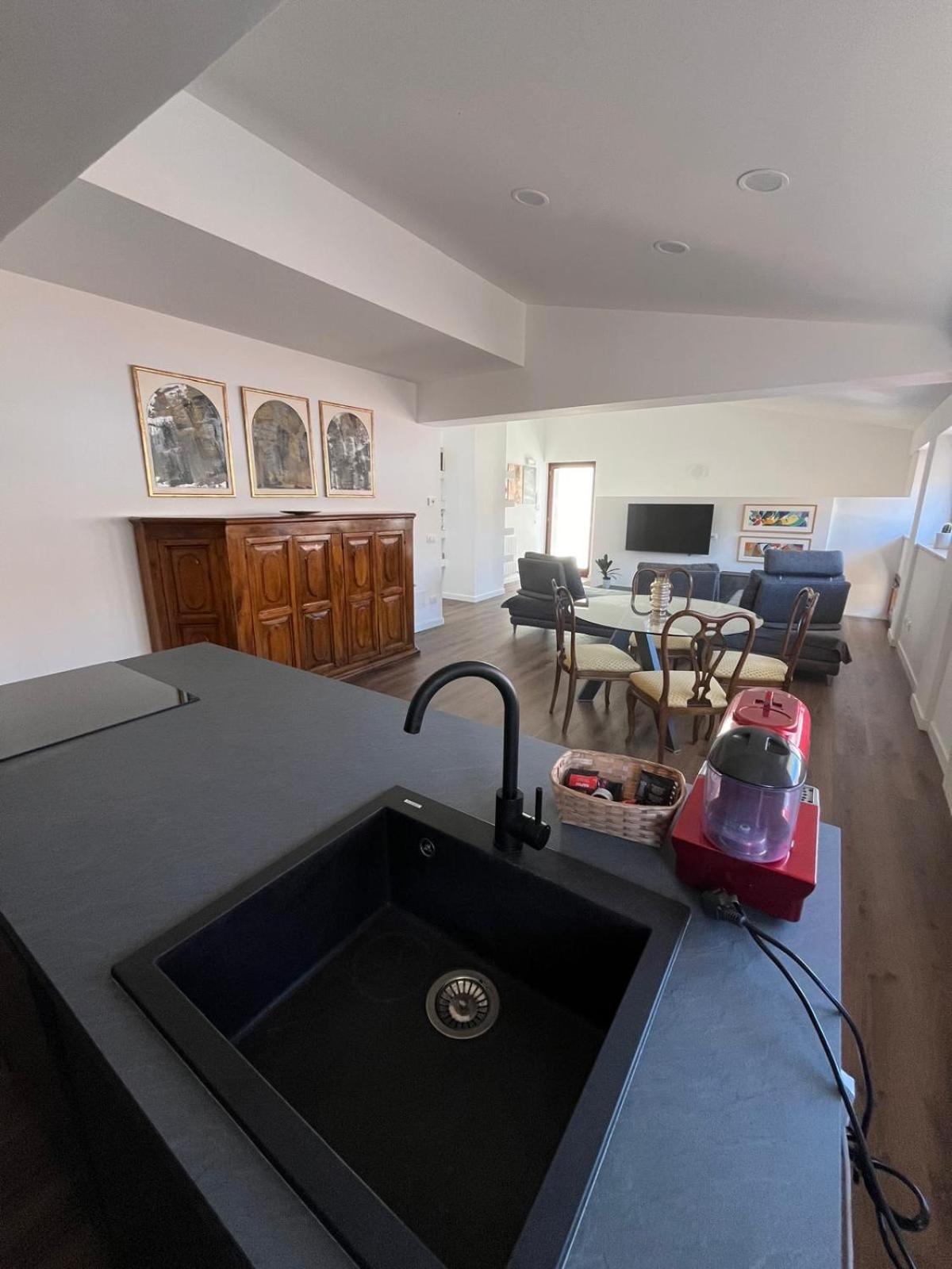 ל'אקווילה Habita Appartamenti מראה חיצוני תמונה