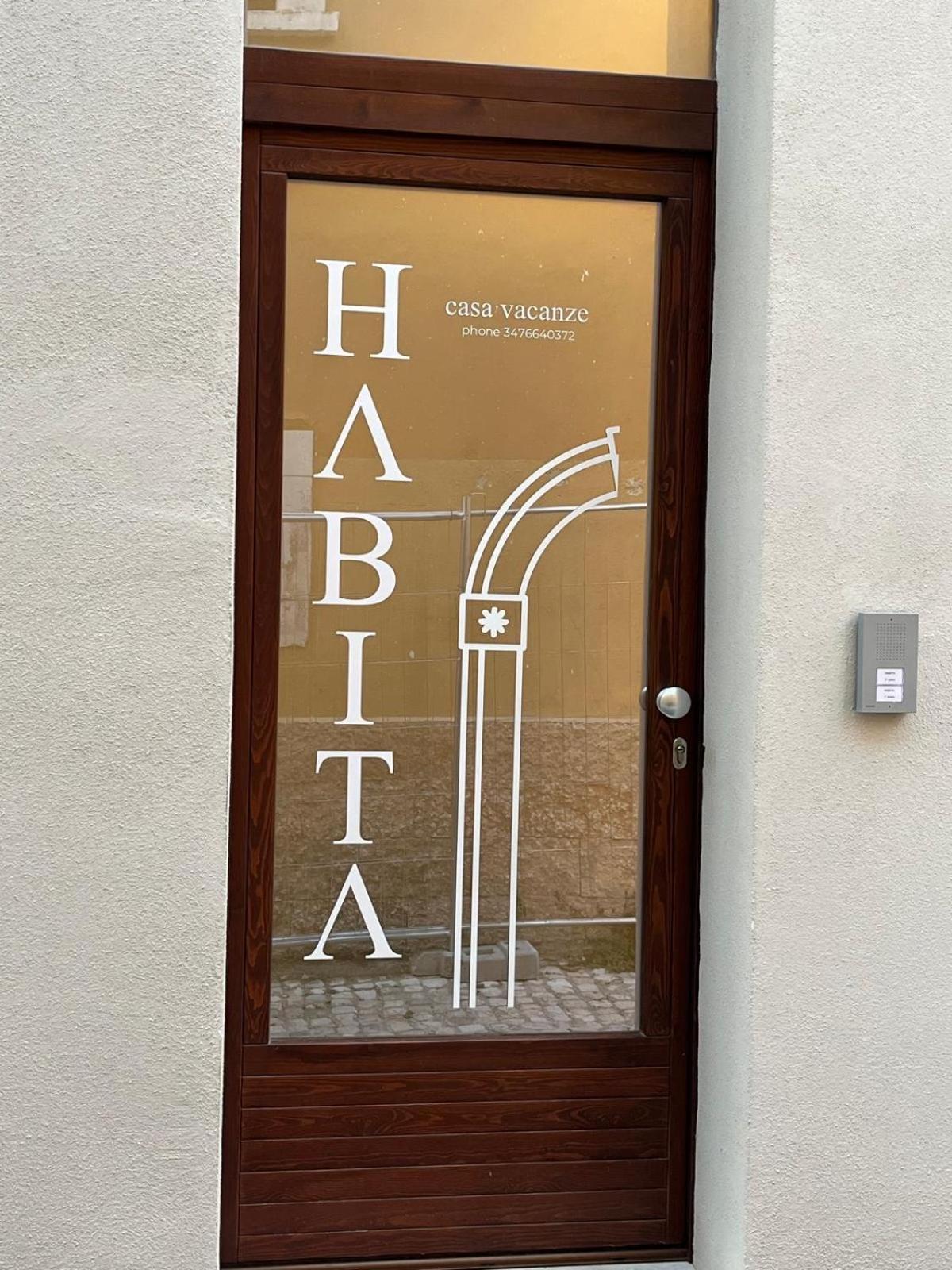 ל'אקווילה Habita Appartamenti מראה חיצוני תמונה